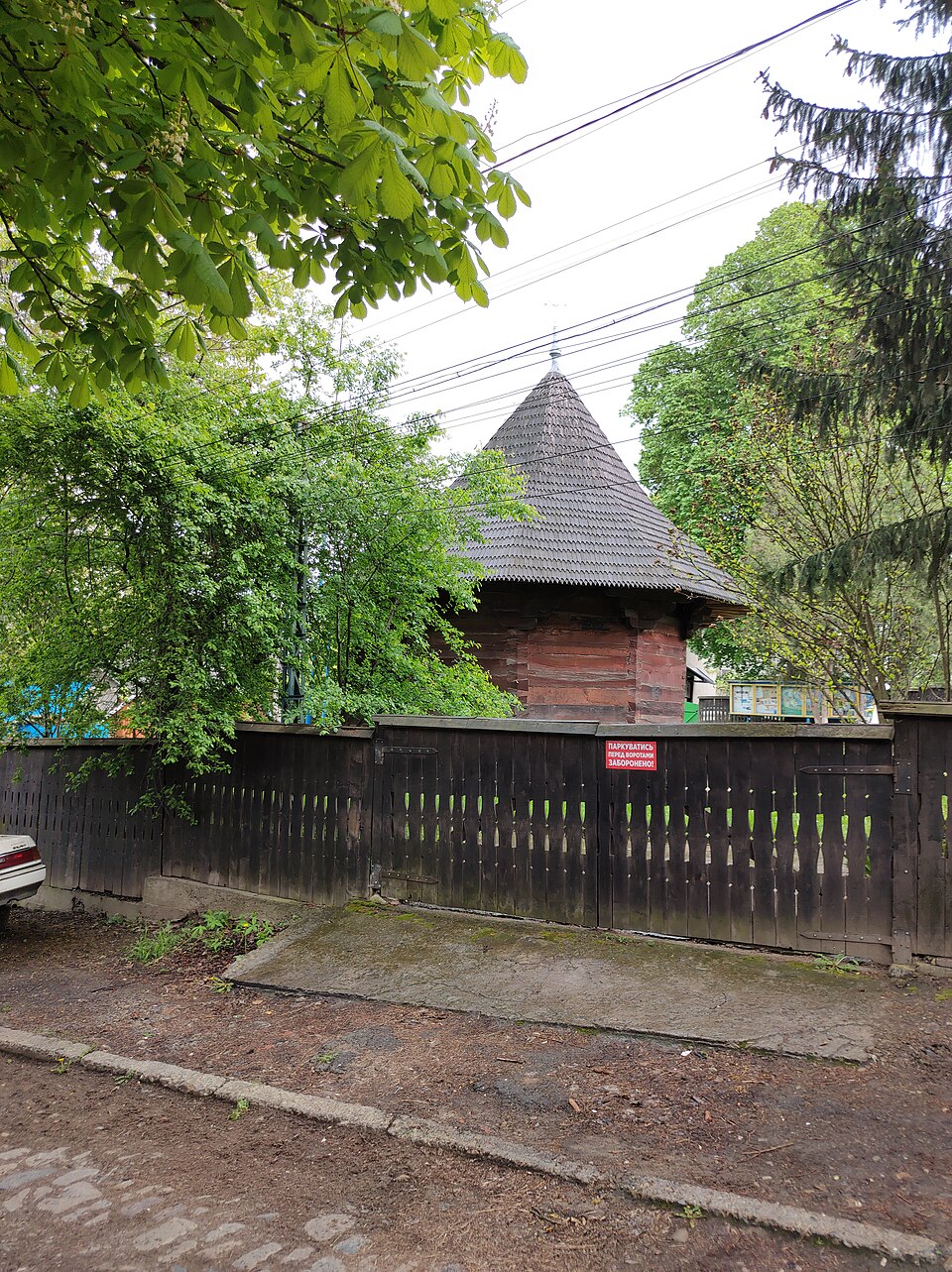 Wooden St Nicholas Church (1607), Chernivtsi