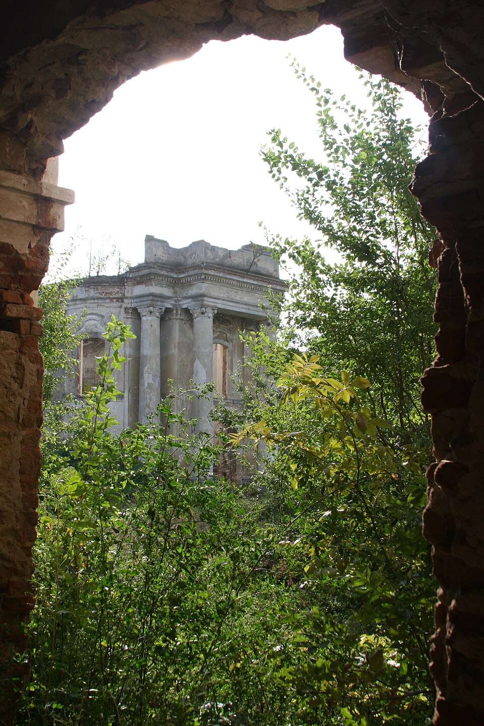Ruins of the Sanguszko Palace, Iziaslav