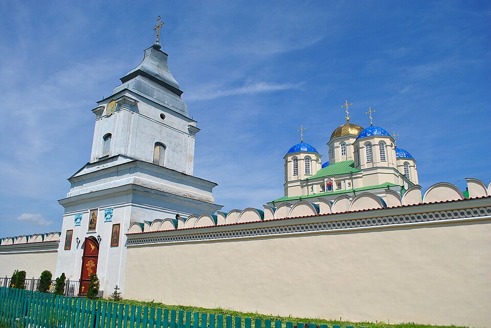 Монастир-фортеця, Межиріч